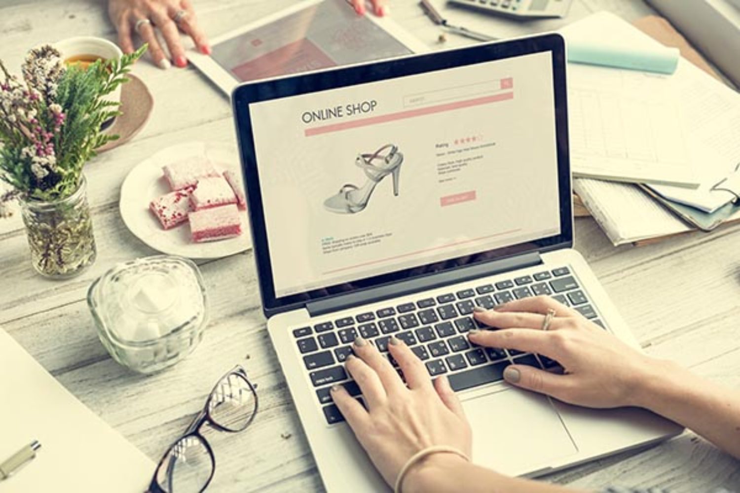 dropshipping-mode 3 Het winkelen van Commercieel Online Internet-Concept